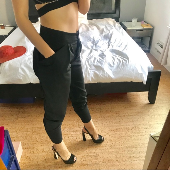 Black Pegged Pants - Picture 5 of 8